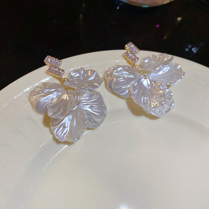珍珠串珠復古耳釘－細節特寫16｜https://igowo.tw/