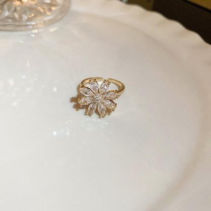 金色愛心可調式戒指－細節特寫5｜https://igowo.tw/