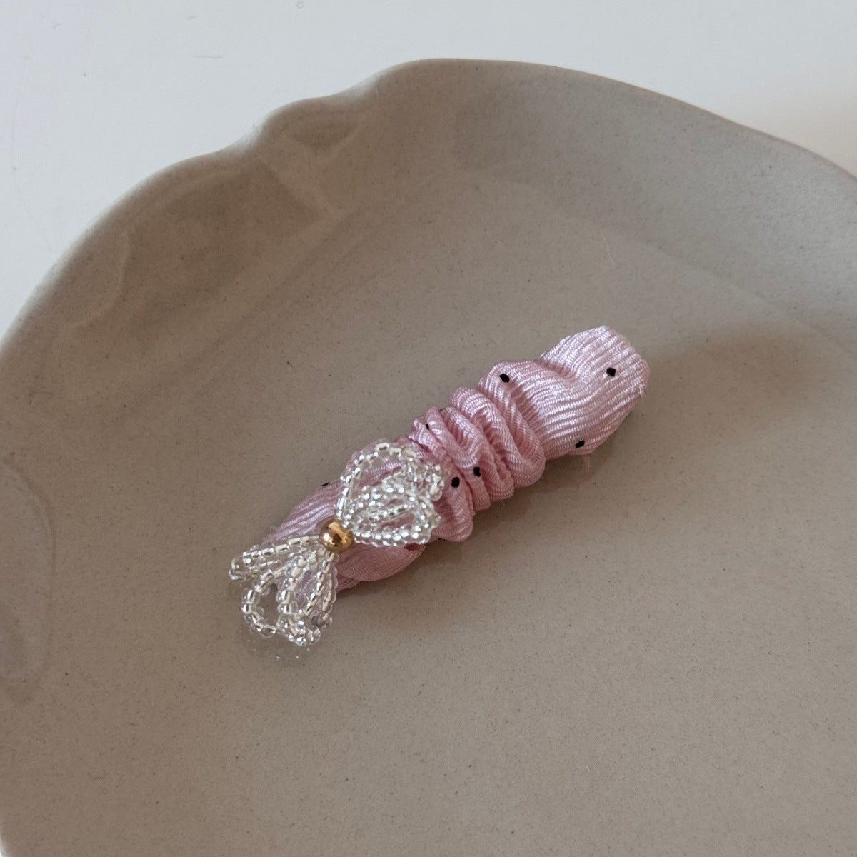 串珠蝴蝶結波點髮夾