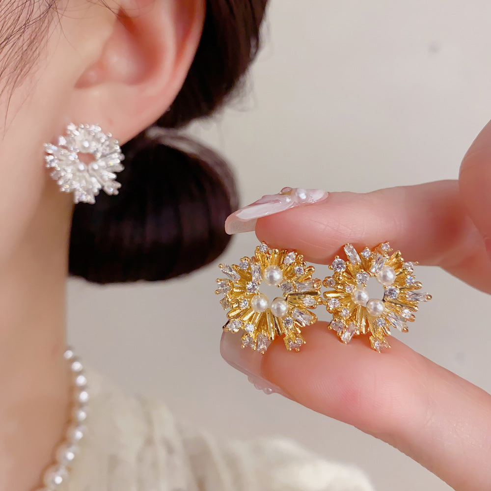 鋯石花朵簡約耳釘－第二視角實拍｜https://igowo.tw/