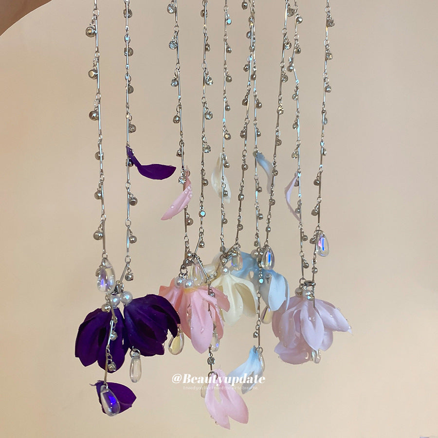 水晶花朵鑲鑽項鍊－項鍊-藍色款細節｜https://igowo.tw/