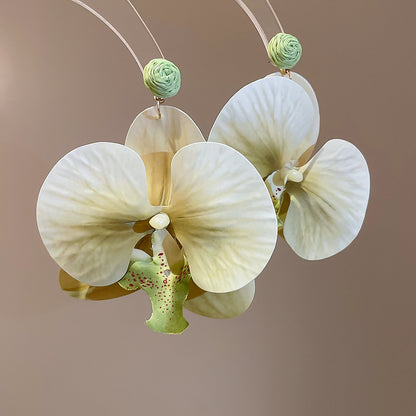 繽紛花朵誇張耳環－細節特寫53｜https://igowo.tw/