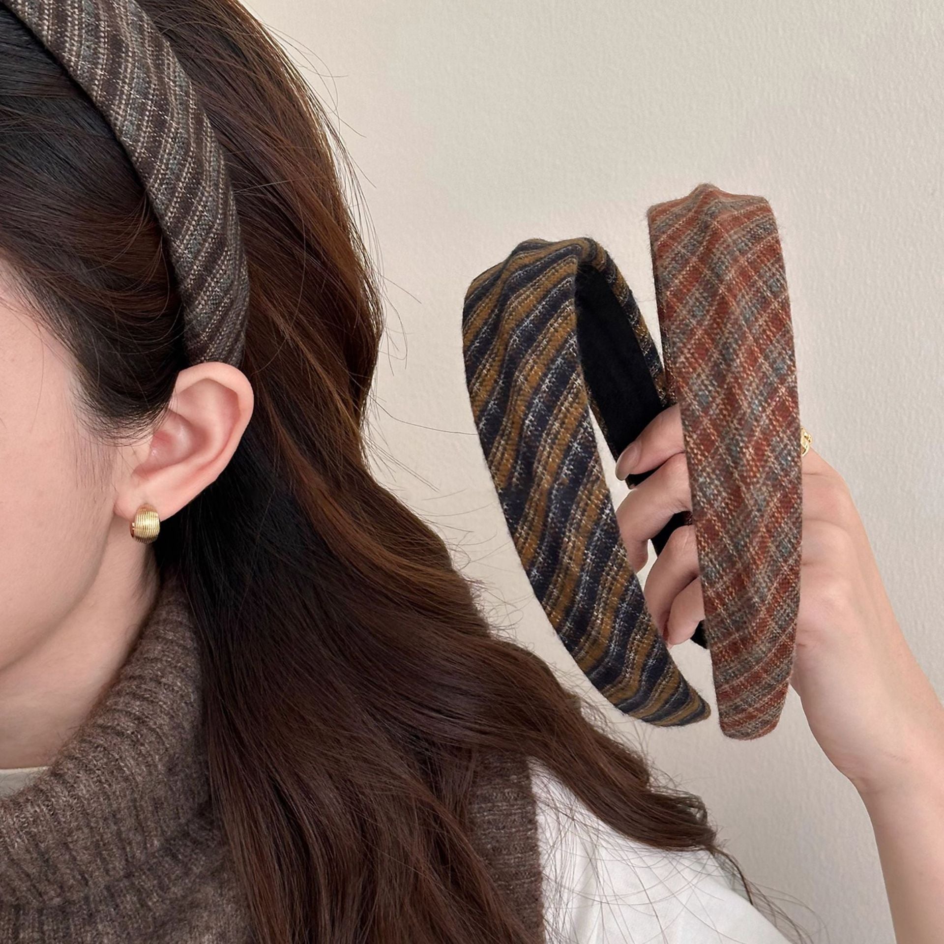 格紋簡約髮箍－商品主圖｜https://igowo.tw/
