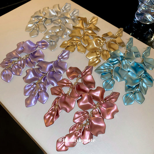 繽紛花朵流蘇長版耳環－商品主圖｜https://igowo.tw/