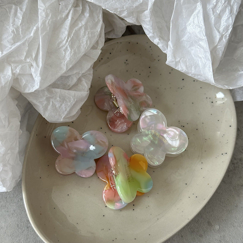 漸層醋酸板材髮夾－細節特寫2｜https://igowo.tw/