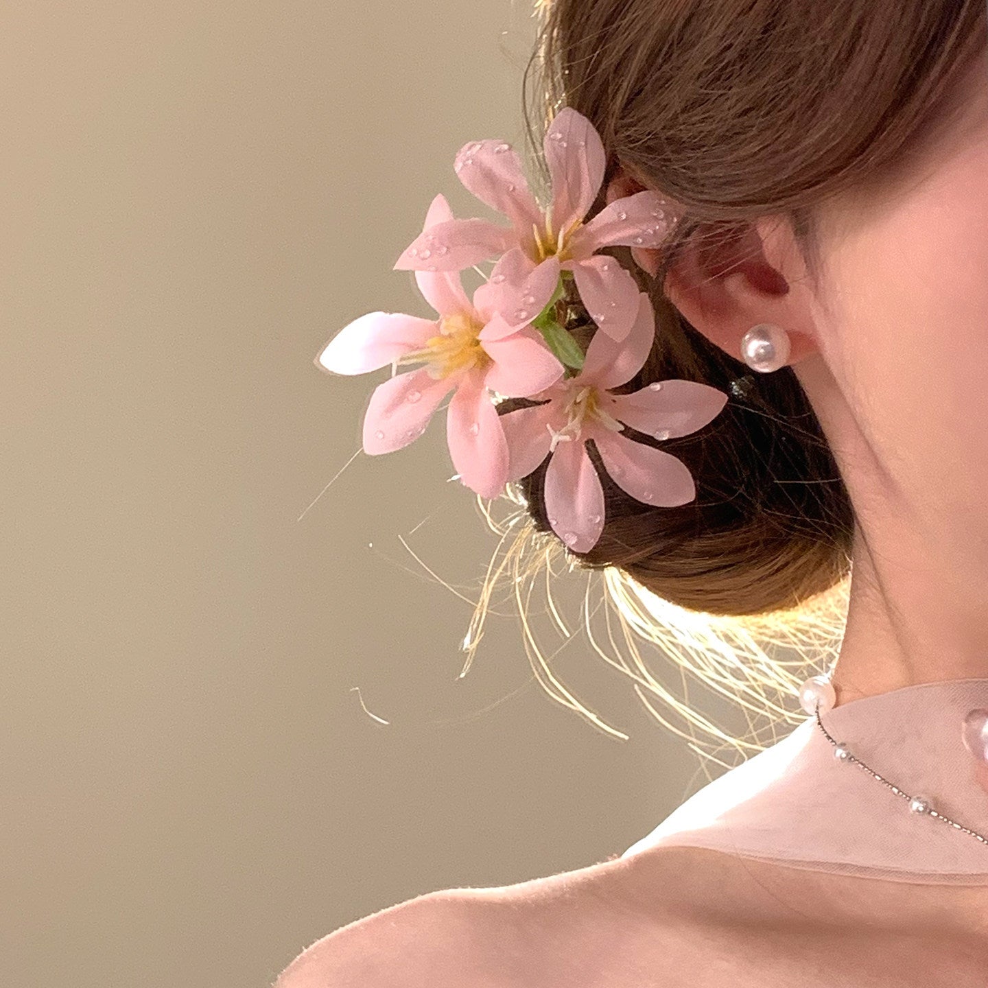 花朵簡約髮簪－米黃花朵款細節｜https://igowo.tw/