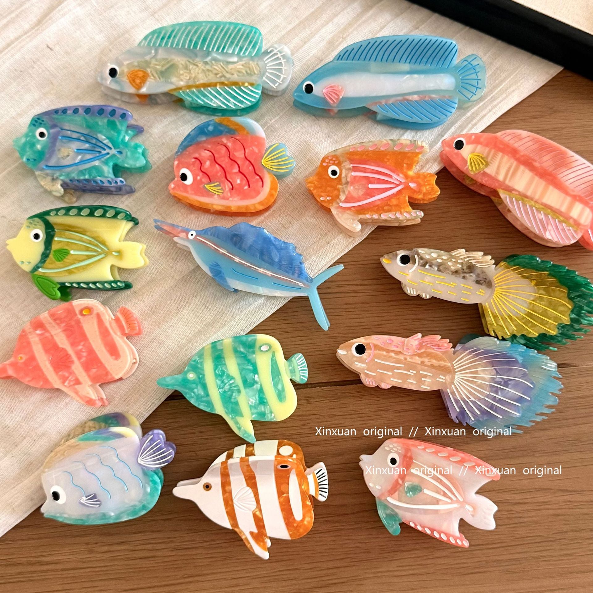 醋酸板材鯊魚夾－商品主圖｜https://igowo.tw/