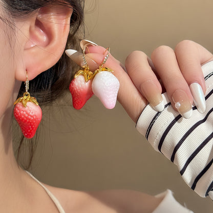 繽紛草莓垂墜簡約耳環－商品主圖｜https://igowo.tw/