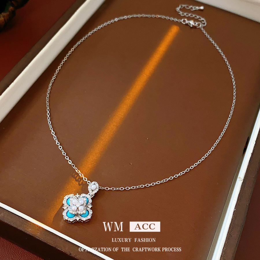 珍珠菱形花朵墜飾項鍊－商品主圖｜https://igowo.tw/