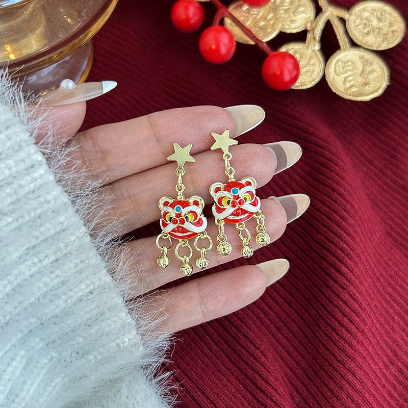 復古紅福袋不對稱耳墜－2/花花醒獅款細節｜https://igowo.tw/