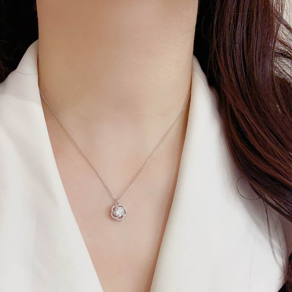 鋯石花朵鏤空簡約項鍊－第二視角實拍｜https://igowo.tw/