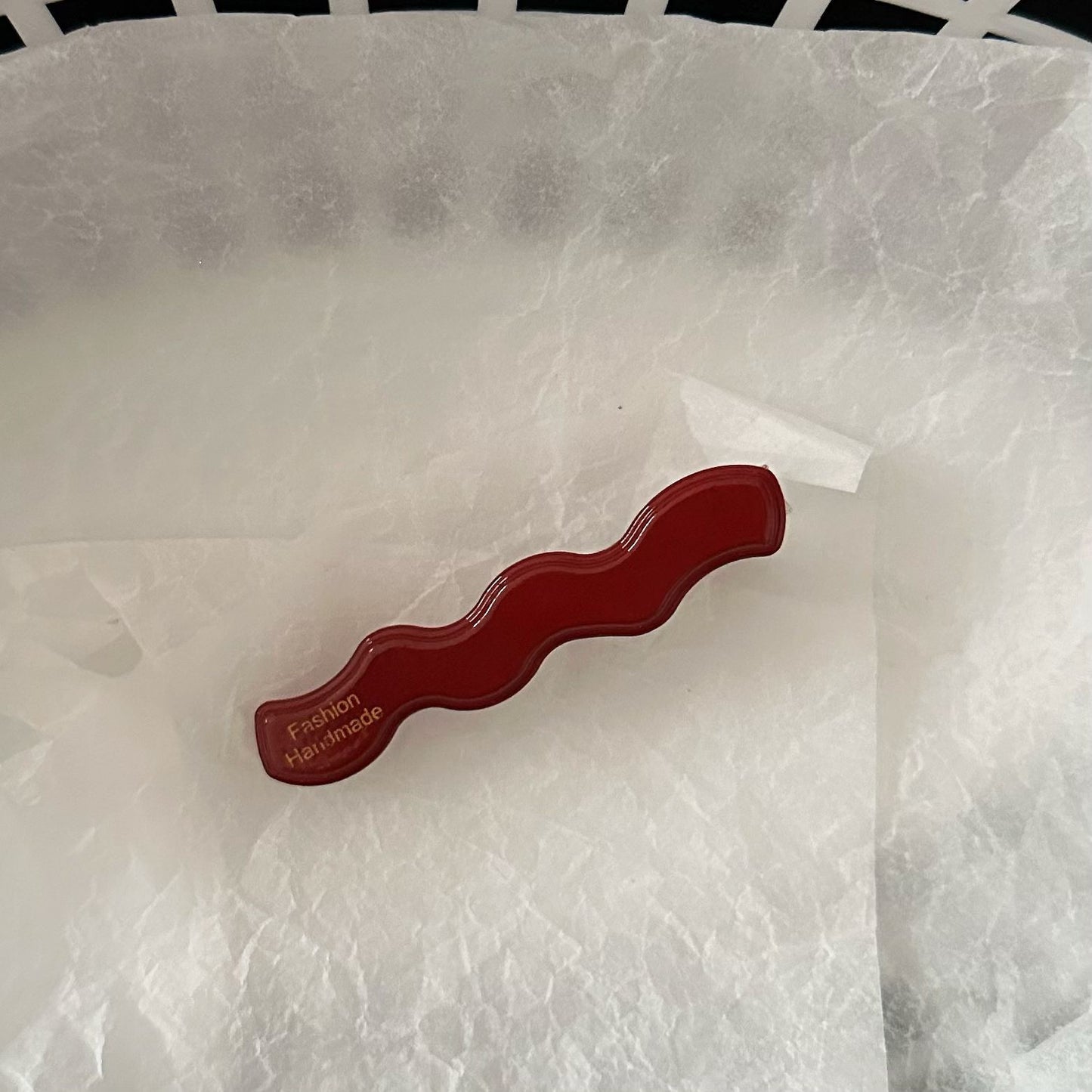 紅色字母波浪髮夾