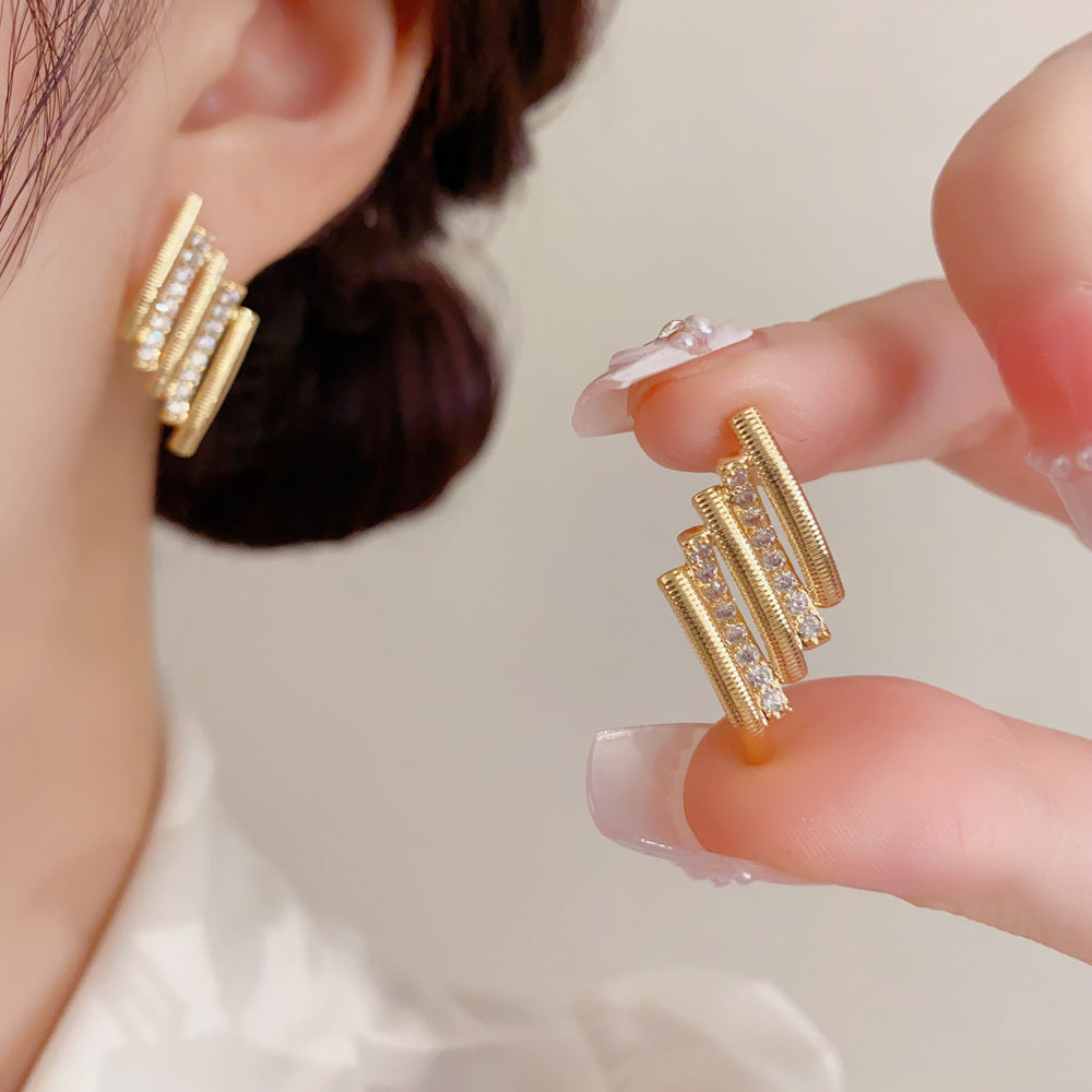 鋯石金屬菱形簡約耳釘－第二視角實拍｜https://igowo.tw/