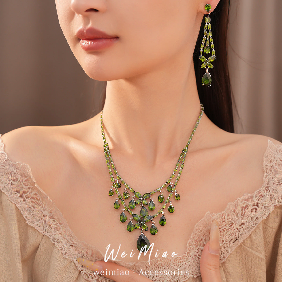 鋯石花朵復古項鍊套組－細節特寫1｜https://igowo.tw/