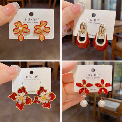 紅色簡約耳環－細節特寫1｜https://igowo.tw/