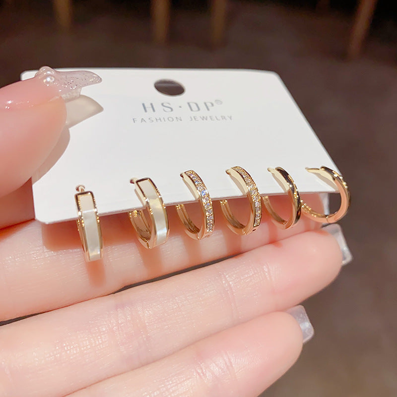 鋯石貝殼簡約耳扣－商品主圖｜https://igowo.tw/