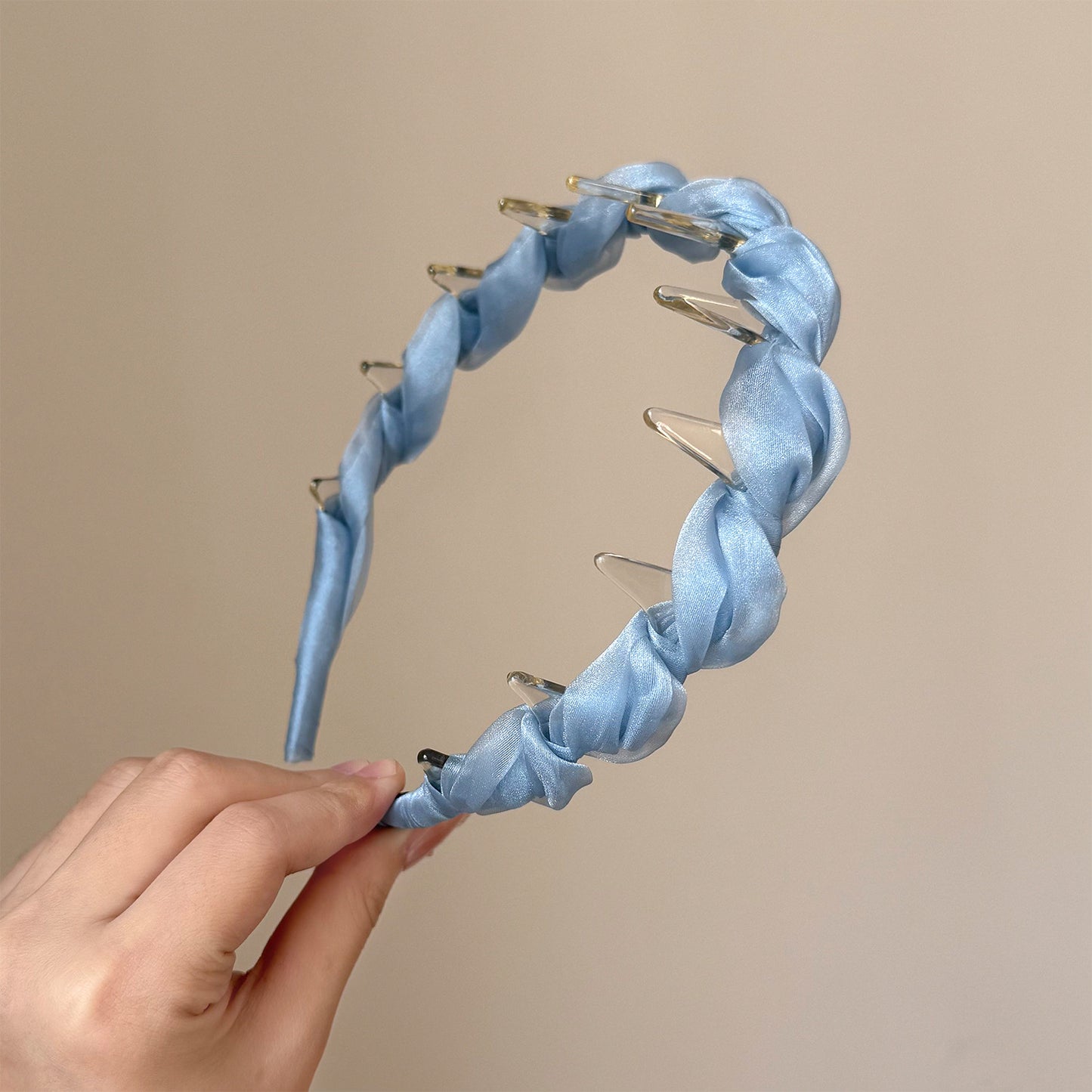 纏繞簡約髮箍－綠色網紗款細節｜https://igowo.tw/