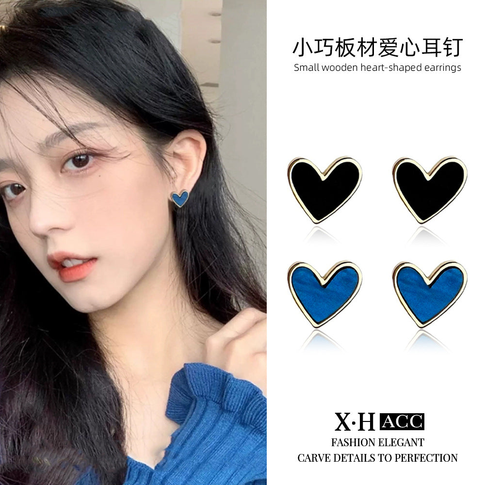 銀針愛心小巧耳釘－商品主圖｜https://igowo.tw/