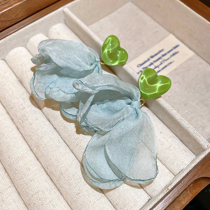 布面銀針花朵流蘇耳釘－細節特寫35｜https://igowo.tw/