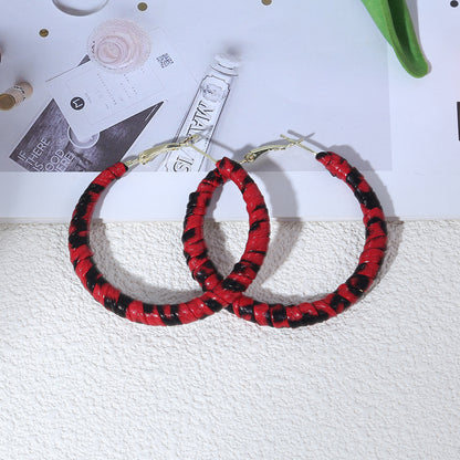 銀針豹紋纏繞耳扣－細節特寫27｜https://igowo.tw/