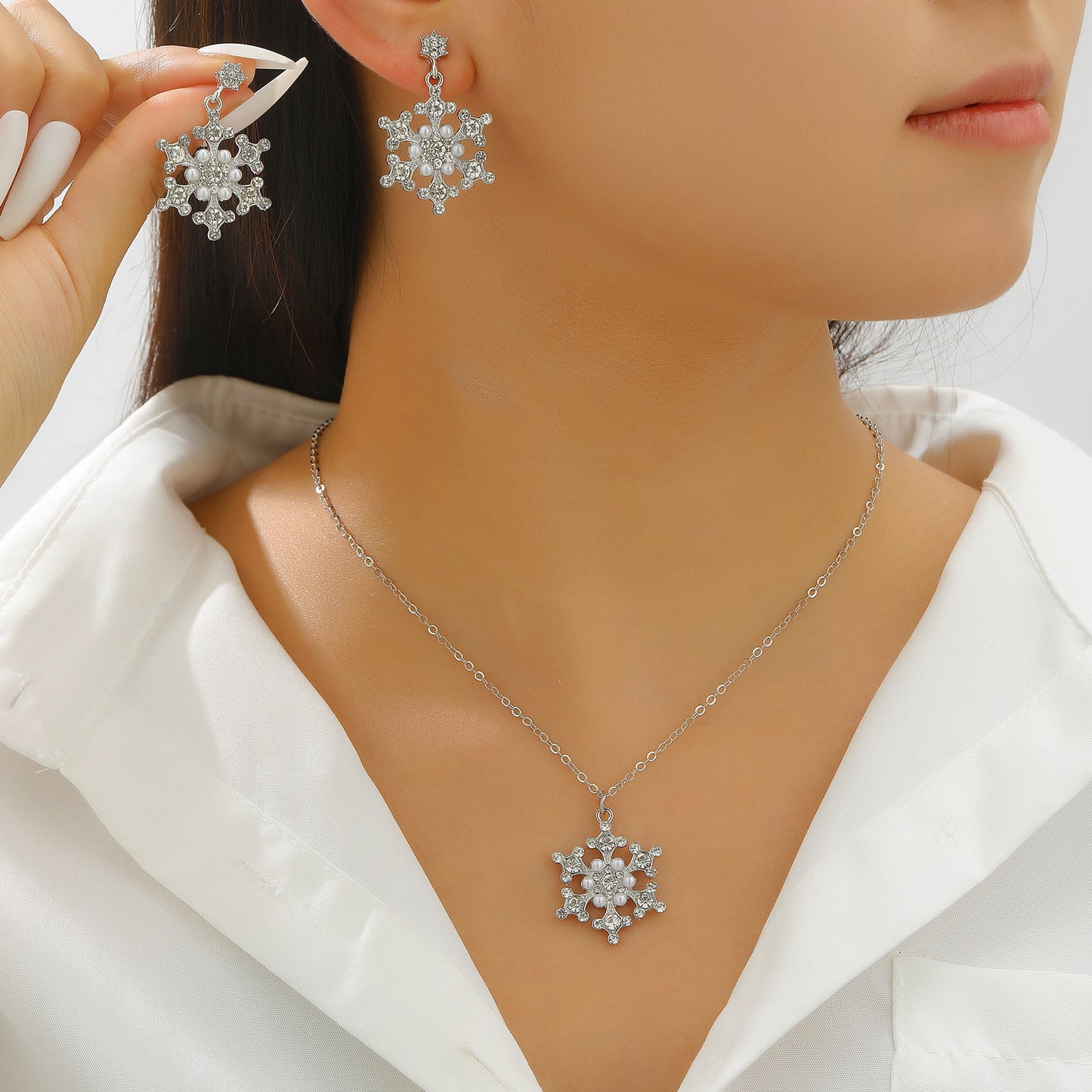 鋯石雪花項鍊耳環組－細節特寫8｜https://igowo.tw/