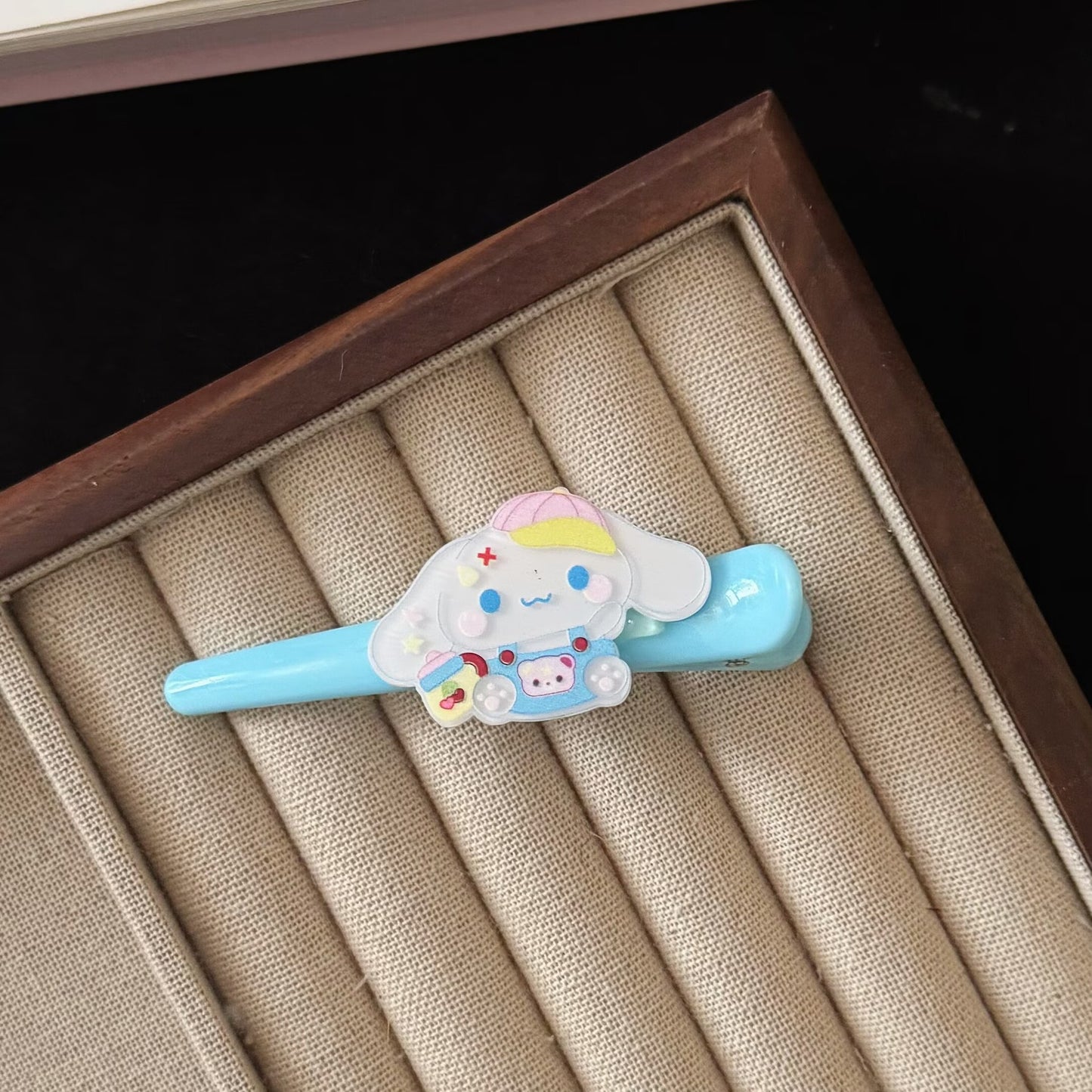 粉色壓克力貓咪髮夾