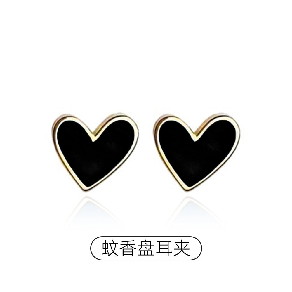 琺瑯愛心免耳洞耳夾－細節特寫77｜https://igowo.tw/