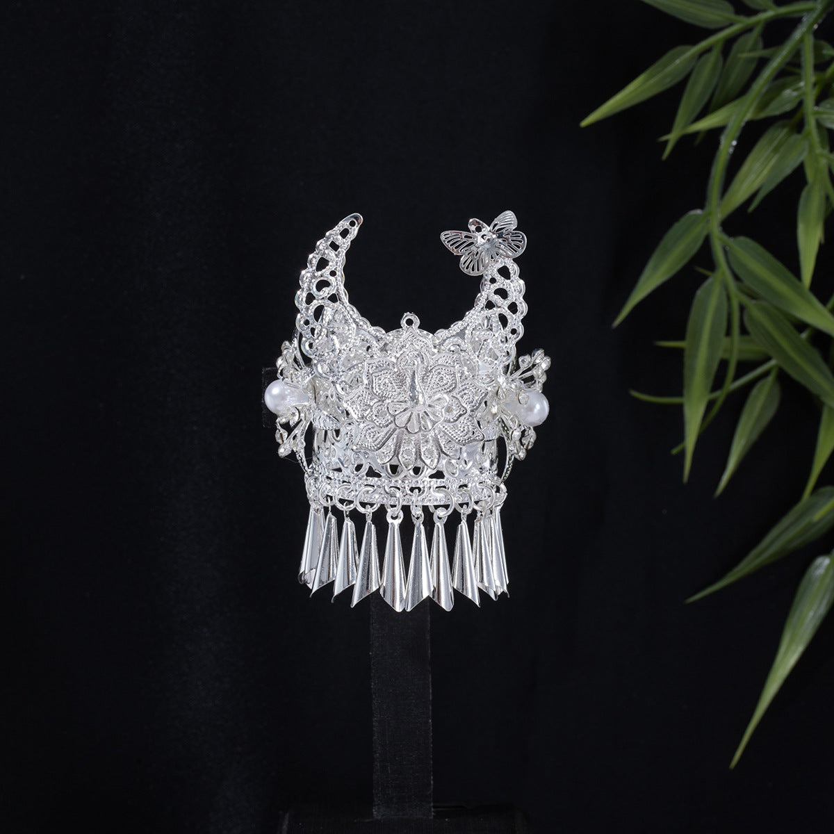 珍珠花朵流蘇鏤空飾品－/花棠，吊墜隨機款細節｜https://igowo.tw/