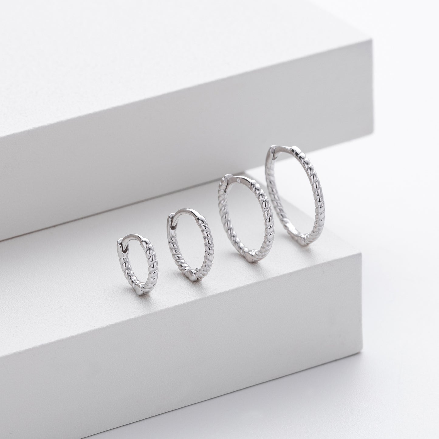 S925 耳環時尚個性麻花扭紋圓圈耳飾小眾高級感飾品