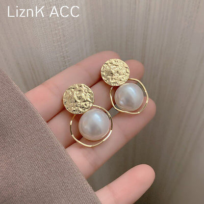 珍珠簡約耳環－商品主圖｜https://igowo.tw/