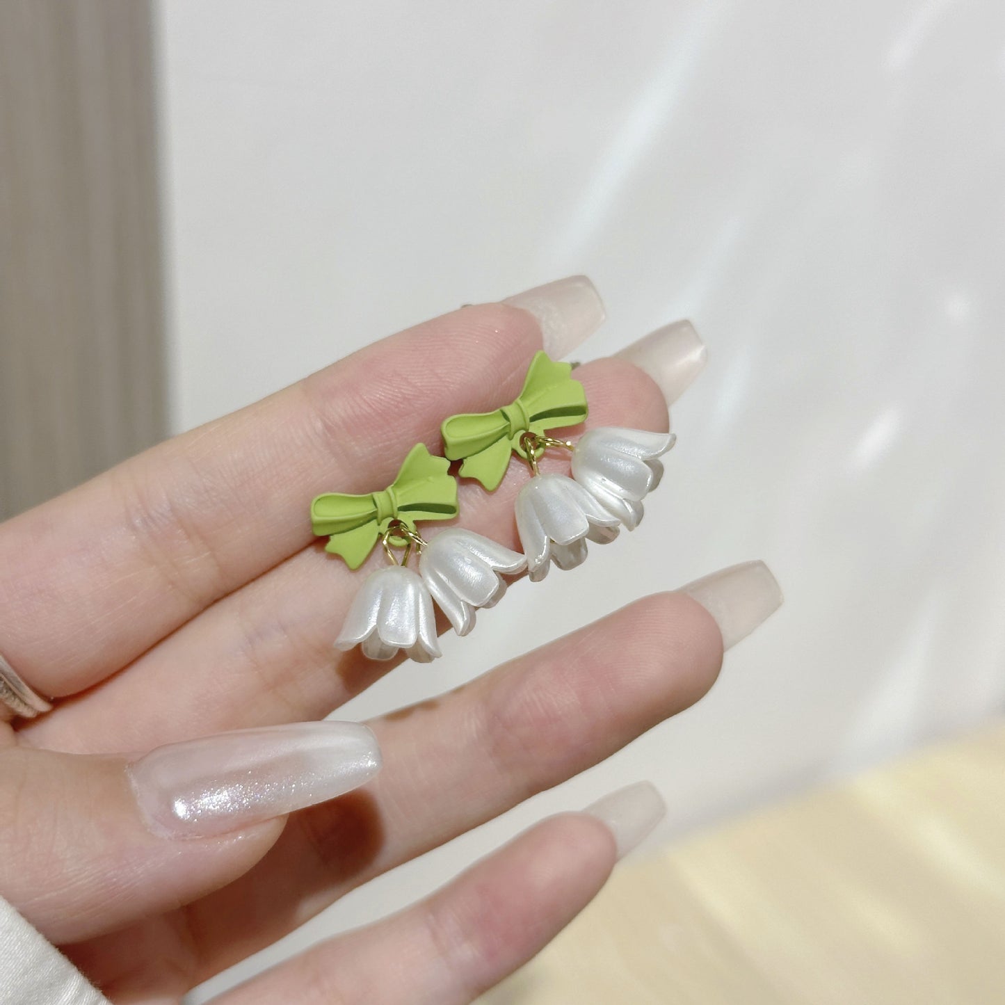蝴蝶結花朵耳環－細節特寫42｜https://igowo.tw/