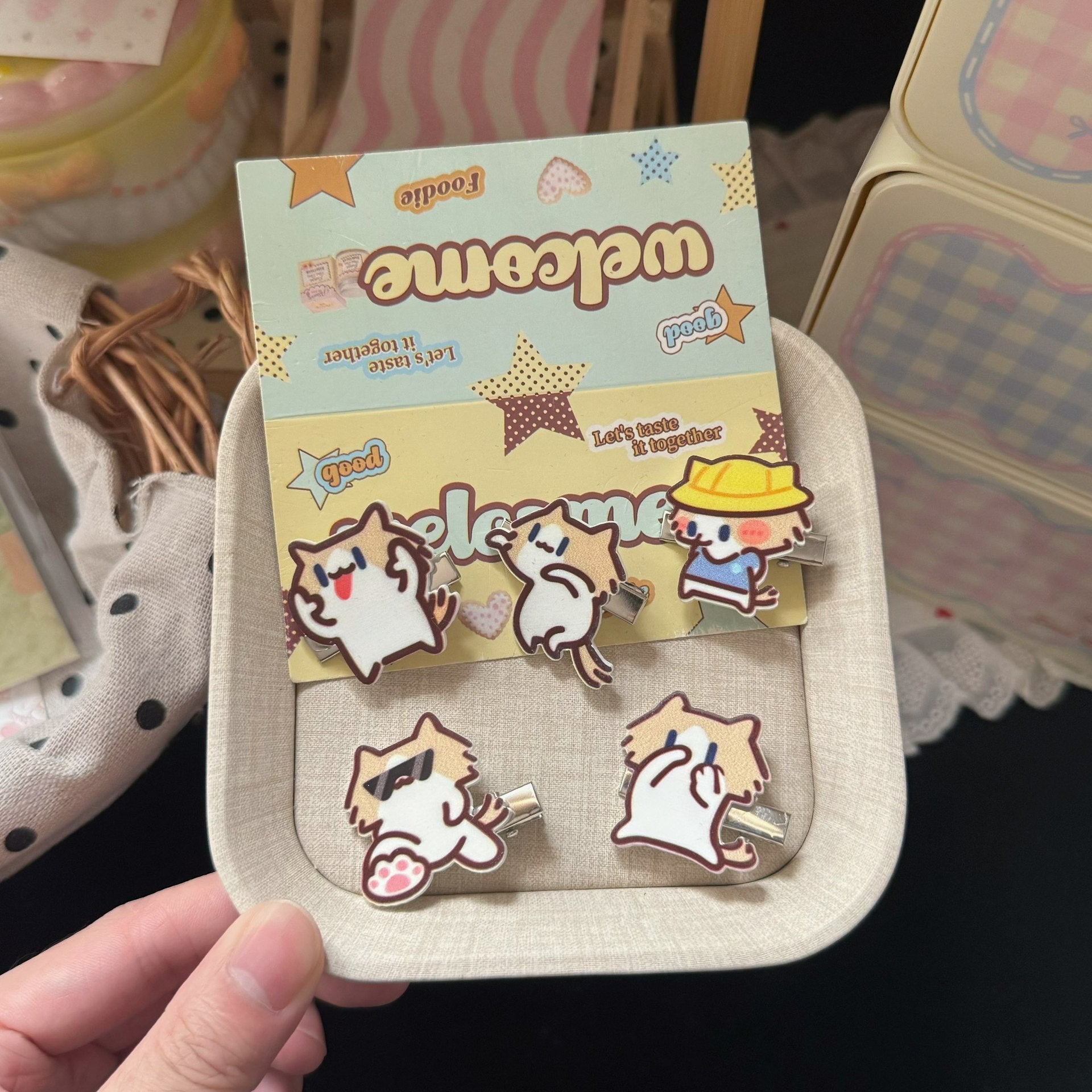 棕色貓咪髮夾－悄悄走小貓髮夾款細節1｜https://igowo.tw/