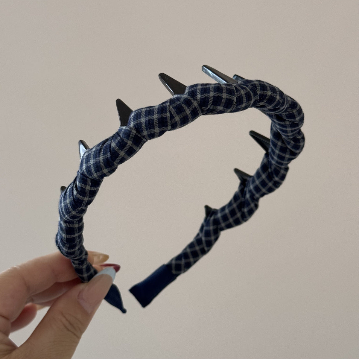 波浪簡約髮箍－細節特寫7｜https://igowo.tw/