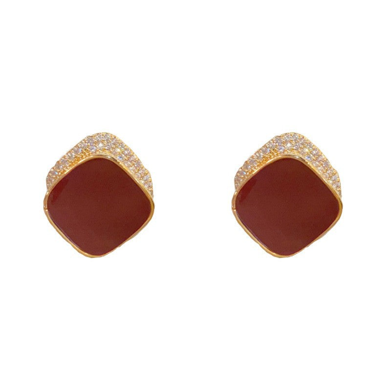 紅色簡約耳環－細節特寫70｜https://igowo.tw/