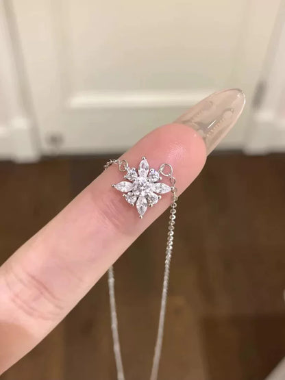 鑲鉆花朵吊墜項鏈