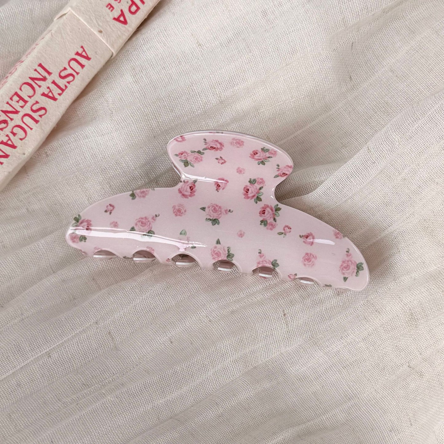 粉色碎花鯊魚夾