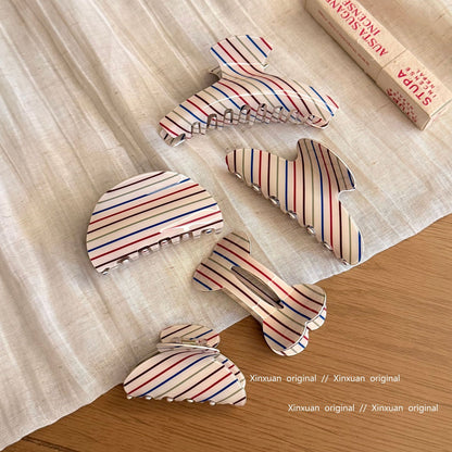 醋酸板材格紋鯊魚夾－商品主圖｜https://igowo.tw/