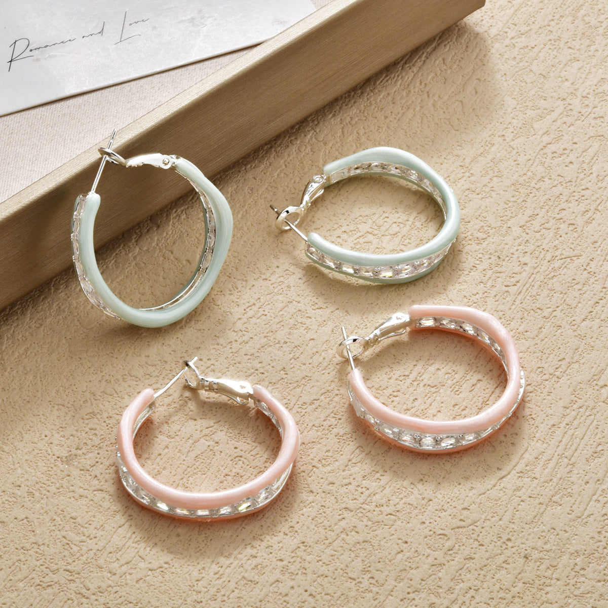 琺瑯不規則圓圈耳環－商品主圖｜https://igowo.tw/