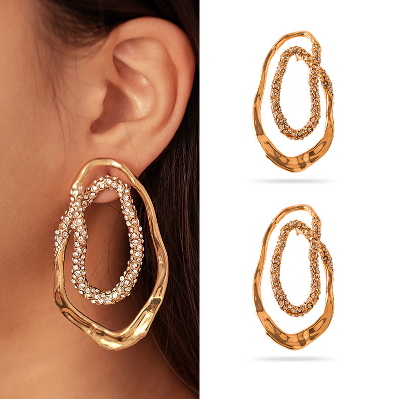 金色銀針橢圓鑲鑽耳釘－商品主圖｜https://igowo.tw/