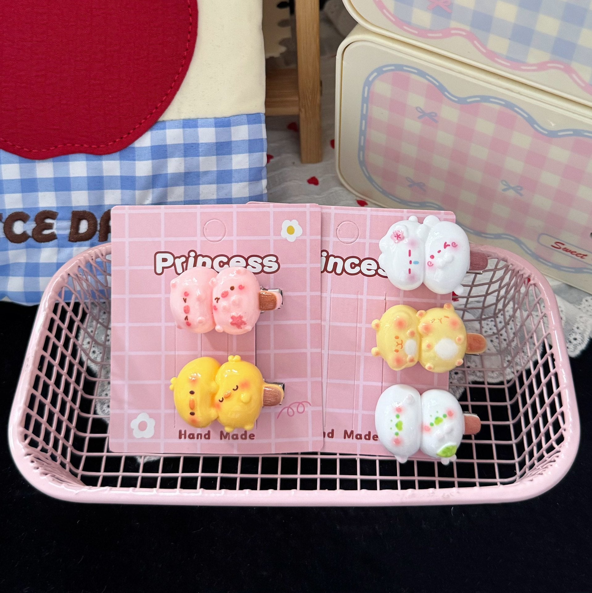 粉色串珠卡通髮夾－商品主圖｜https://igowo.tw/