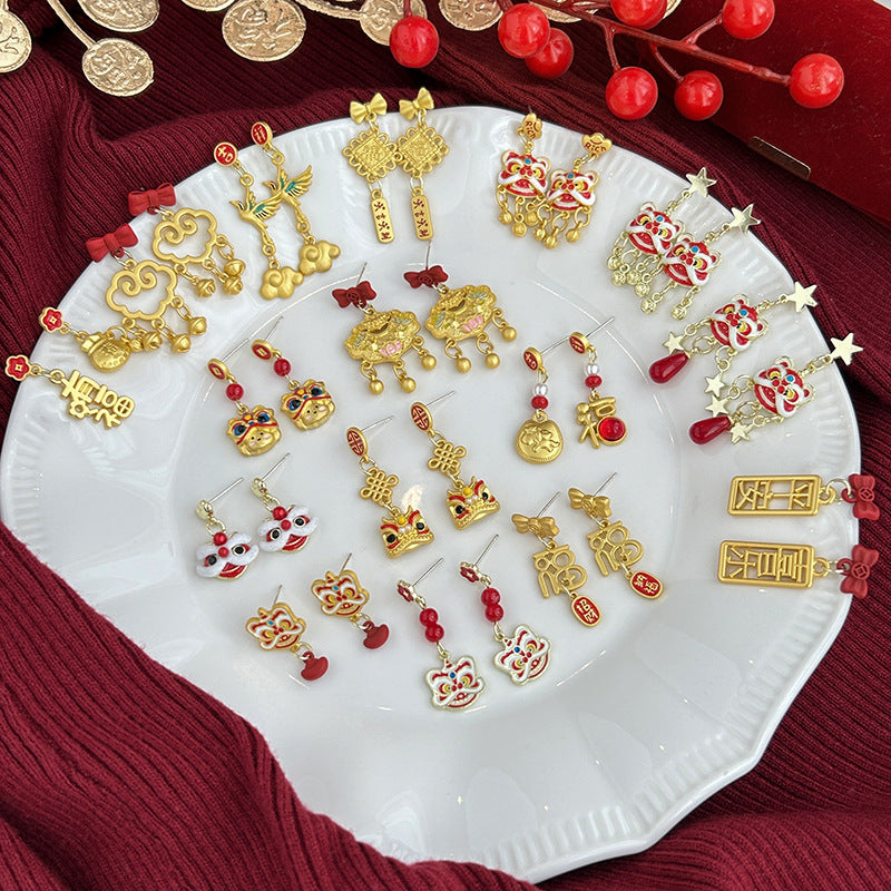 復古紅福袋不對稱耳墜－商品主圖｜https://igowo.tw/