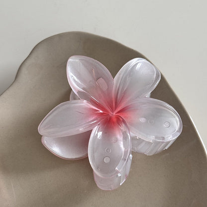 花朵簡約髮夾－三朵粉花抓夾款細節｜https://igowo.tw/