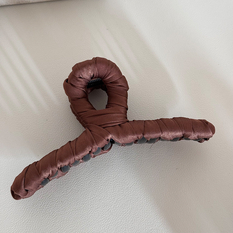 棕色布面纏繞鯊魚夾－細節特寫12｜https://igowo.tw/