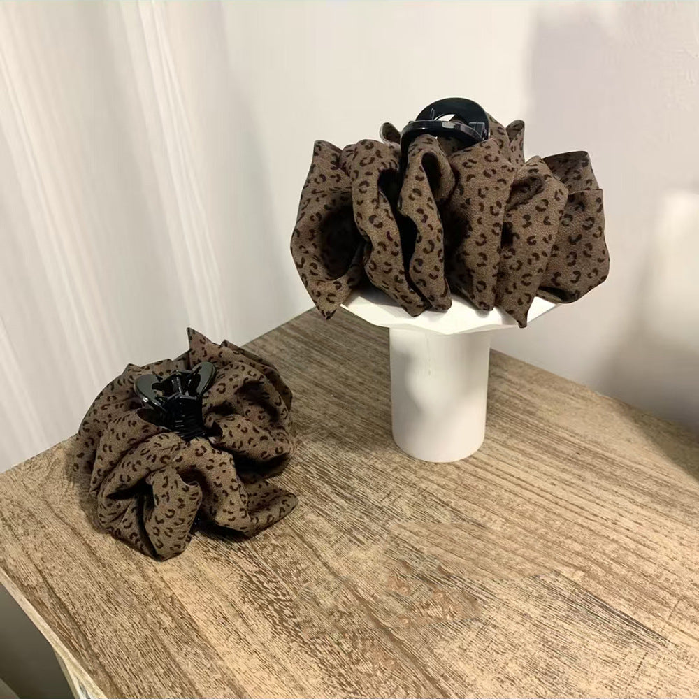 棕色豹紋格紋鯊魚夾－商品主圖｜https://igowo.tw/