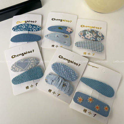 藍色碎花刺繡簡約髮夾－商品主圖｜https://igowo.tw/