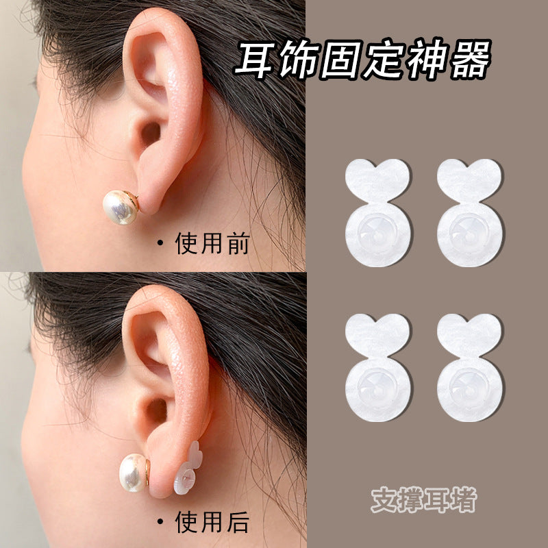 透明愛心耳釘－商品主圖｜https://igowo.tw/