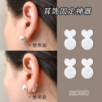 透明愛心耳釘－商品主圖｜https://igowo.tw/