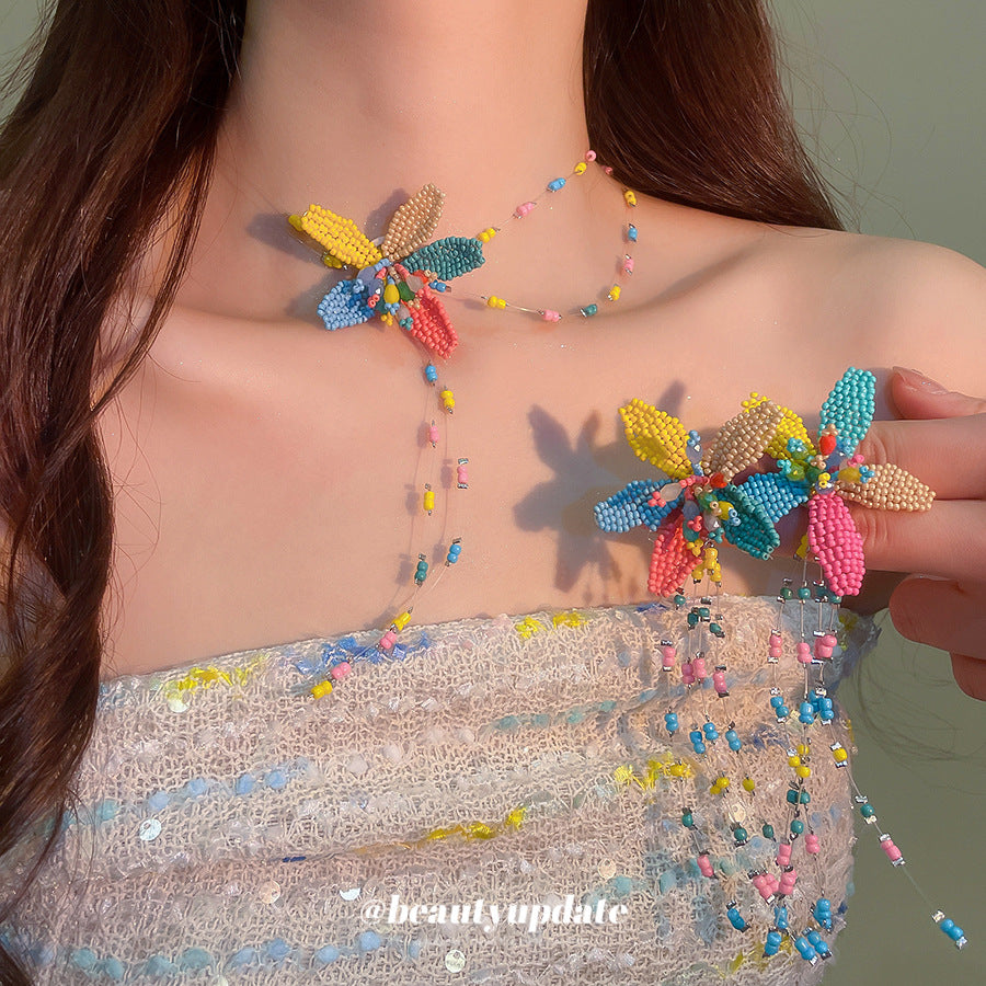 水晶花朵項鍊耳環組－商品主圖｜https://igowo.tw/