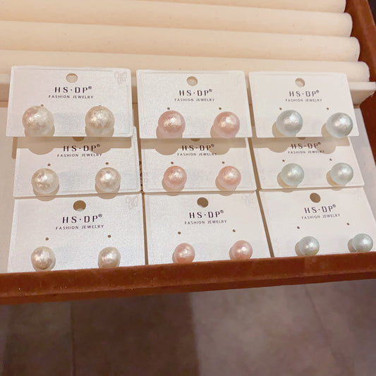 圓形簡約耳釘－商品主圖｜https://igowo.tw/