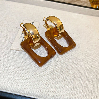 樹脂花朵水滴復古耳釘－細節特寫18｜https://igowo.tw/